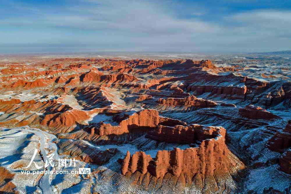 近日拍攝的張掖平山湖大峽谷壯美景色。