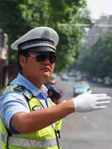 益陽沅江市交警傾心傾力護(hù)航高考