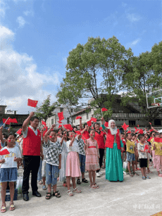 喜迎國慶 情系留守兒童——三閣司鎮(zhèn)中心學校開展捐贈活動