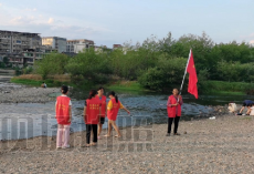 湖南新寧：七旬奶奶水域打卡帶紅“防溺志愿隊(duì)”