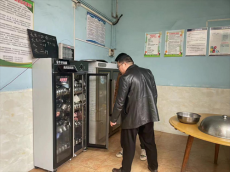 東陽渡街道開展食品安全現(xiàn)場督導(dǎo) 筑牢食品安全“防護網(wǎng)“