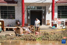 湖南湘潭：清淤除障 恢復(fù)家園